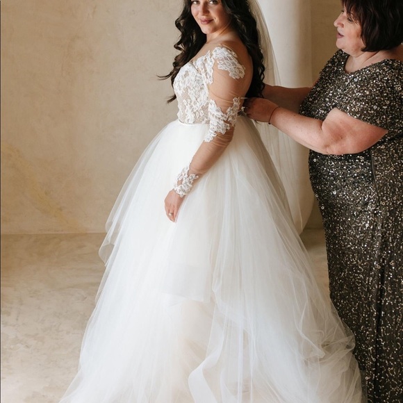 Blush by Hailey Paige “Pippa Gown” - Picture 4 of 4